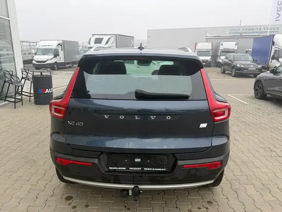 Volvo XC 40 Recharge T5 Twin Engine AT7 Inscription — imagine 5