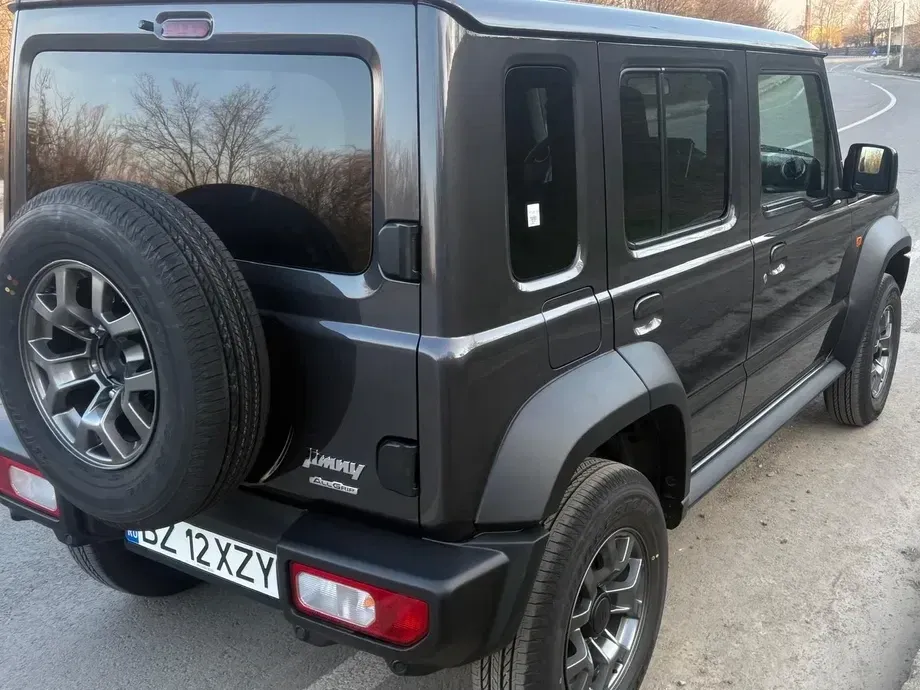 Suzuki Jimny IV 1.5 ALLGRIP GLX — imagine 2