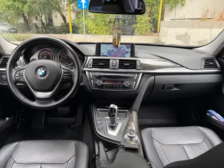 BMW Seria 3 F30/F31/F34 320d Aut. Luxury Line