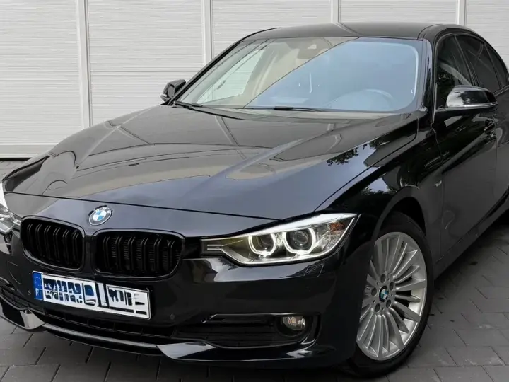 BMW Seria 3 F30/F31/F34 320d Aut. Luxury Line