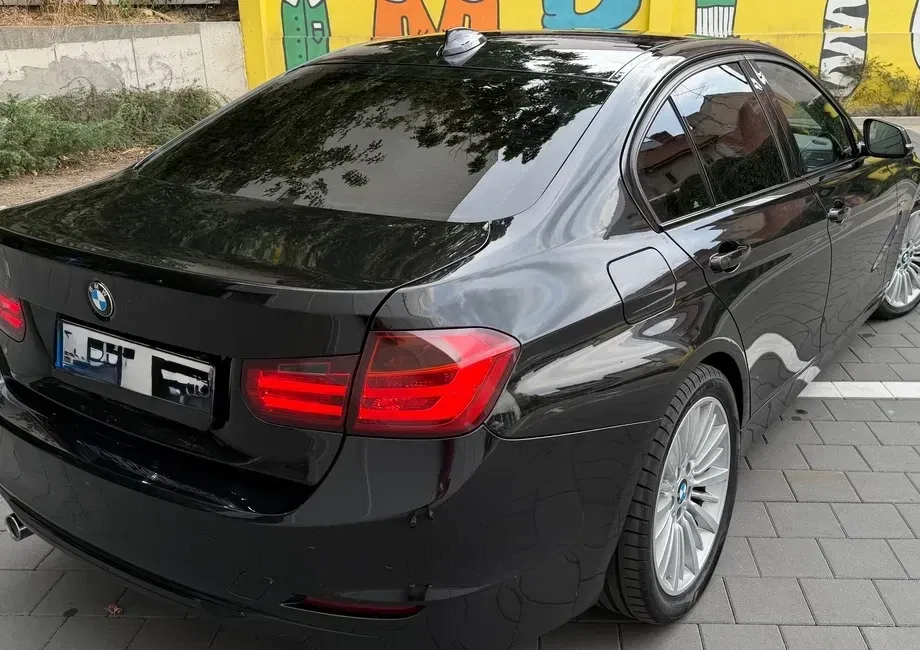 BMW Seria 3 F30/F31/F34 320d Aut. Luxury Line — imagine 2