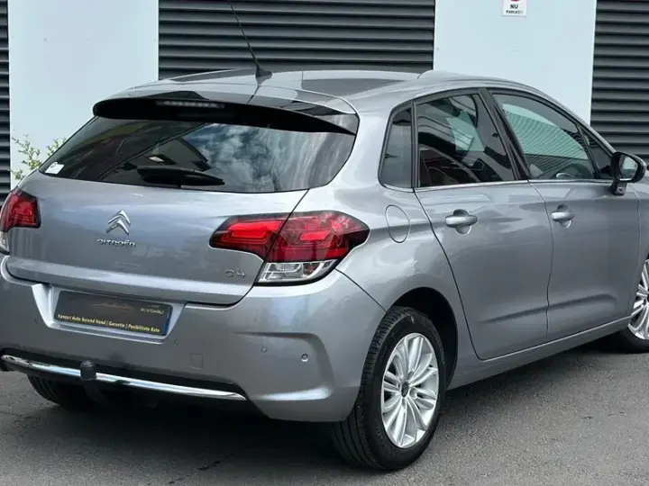 Citroën C4 PureTech 130 Stop & Start EAT6 Shine