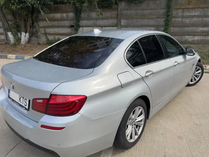 BMW Seria 5 F10/F11/F07 520d Aut.