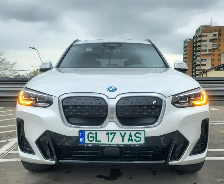 BMW iX3 Standard — imagine 5