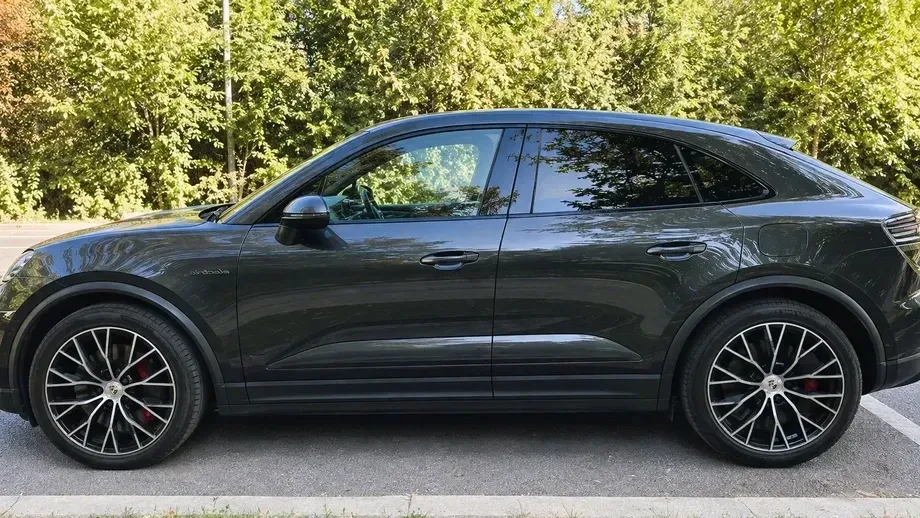 Porsche Macan 4S 100 kWh — imagine 2