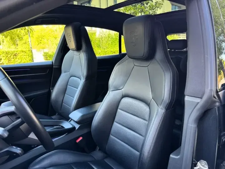 Porsche Macan 4S 100 kWh