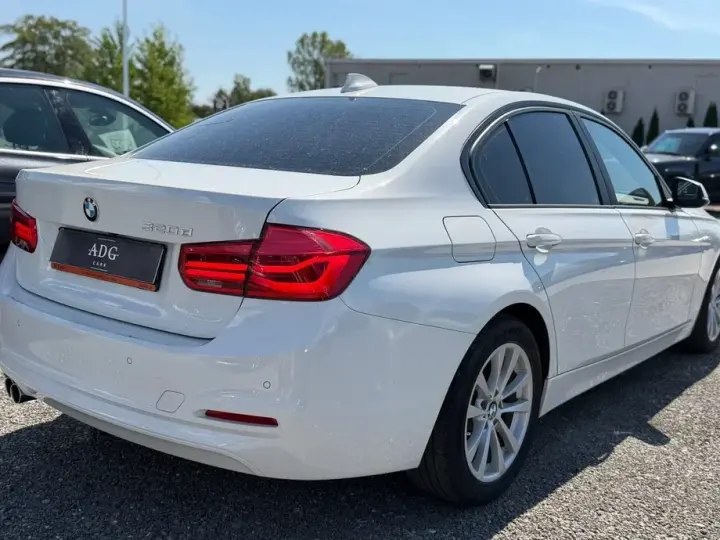 BMW Seria 3 320d xDrive AT Luxury Line
