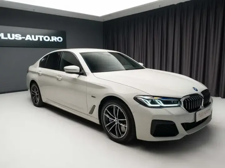 BMW Seria 5 G30/G31 545e xDrive Aut.