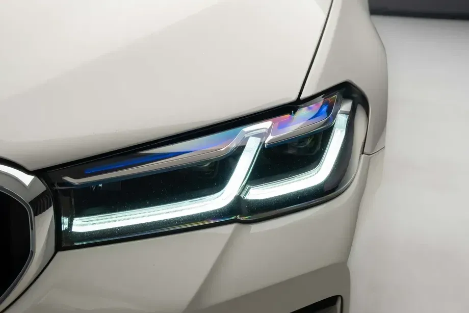 BMW Seria 5 G30/G31 545e xDrive Aut. — imagine 3