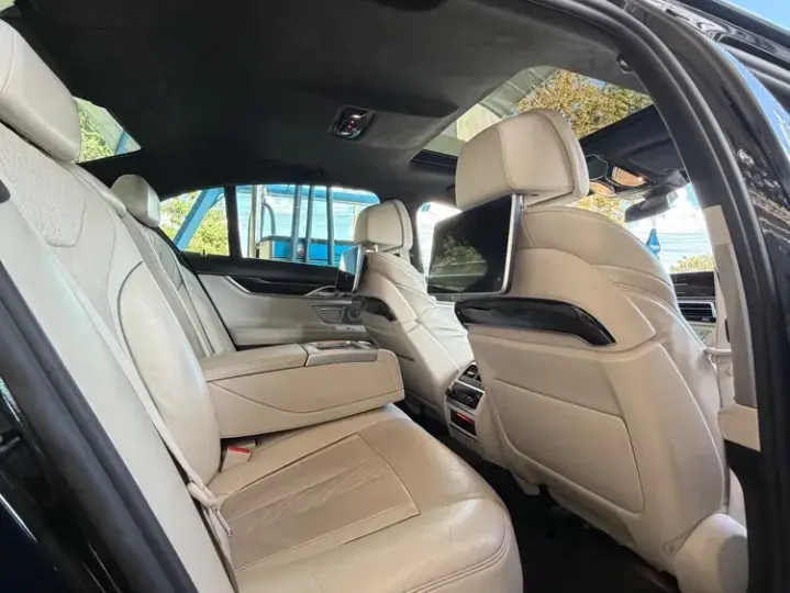 BMW Seria 7 750d xDrive