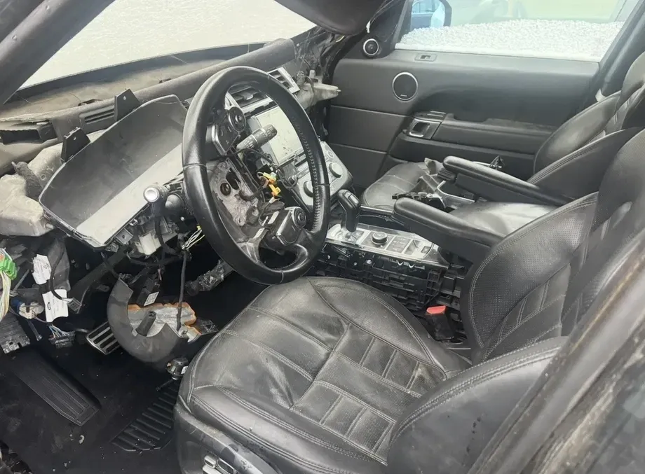 Land Rover Range Rover Sport 4.4 I SDV8 A/B Dynamic — imagine 4
