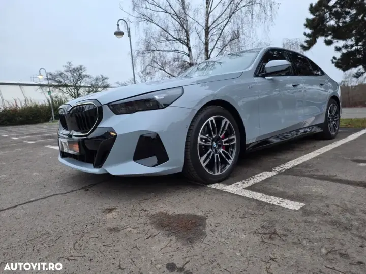 BMW Seria 5 520d xDrive AT MHEV