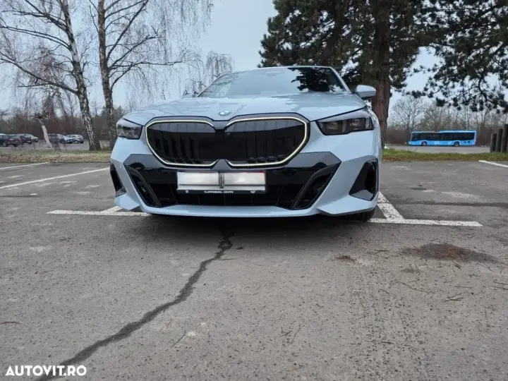 BMW Seria 5 520d xDrive AT MHEV