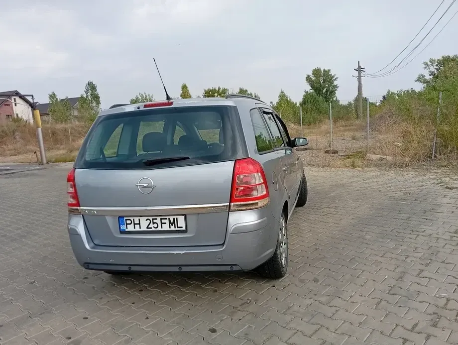 Opel Zafira B 1.9 CDTI Cosmo Aut — imagine 6