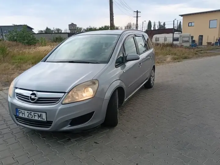 Opel Zafira B 1.9 CDTI Cosmo Aut