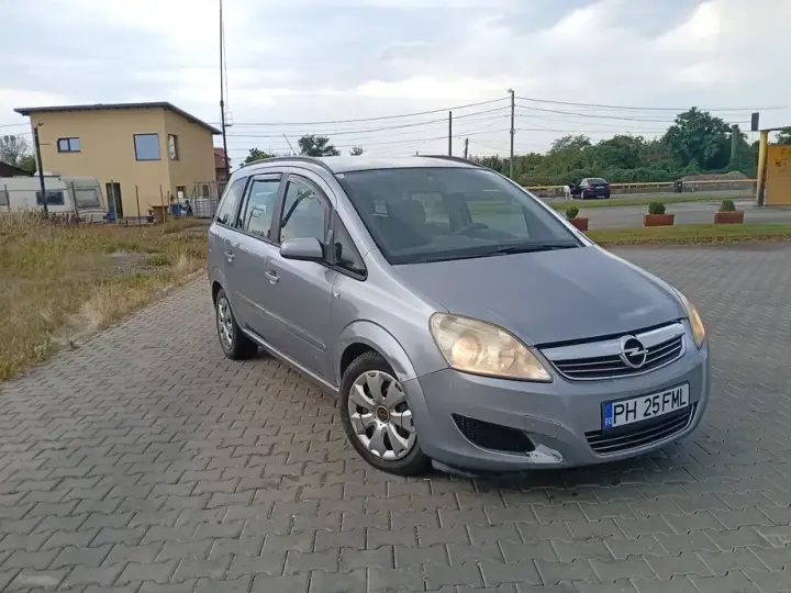 Opel Zafira B 1.9 CDTI Cosmo Aut