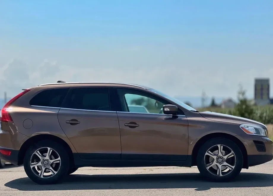 Volvo XC 60 I D5 AWD Aut. Summum — imagine 6