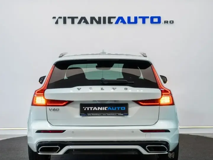 Volvo V60 II T6 AWD Recharge Geartronic RDesign