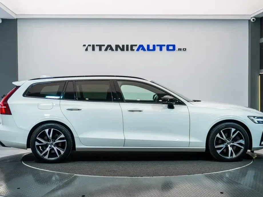 Volvo V60 II T6 AWD Recharge Geartronic RDesign — imagine 5