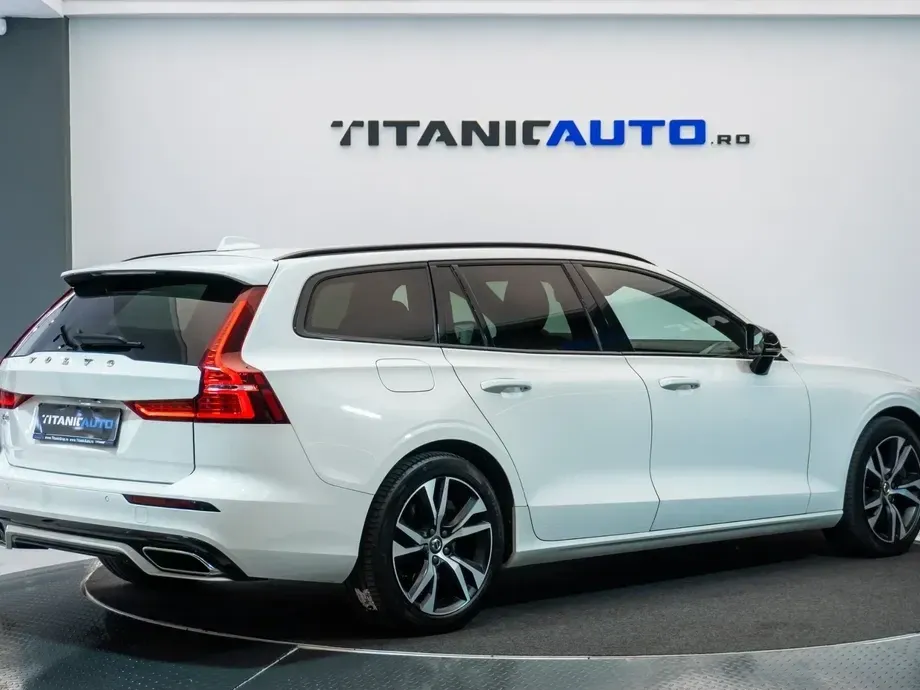 Volvo V60 II T6 AWD Recharge Geartronic RDesign — imagine 3