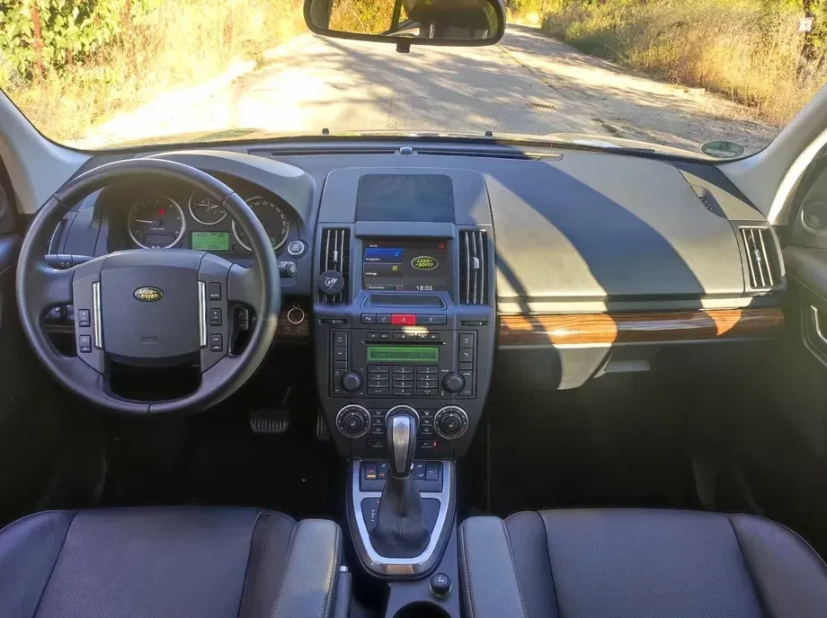 Land Rover Freelander II — imagine 2