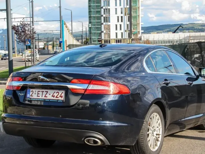 Jaguar XF 2.2