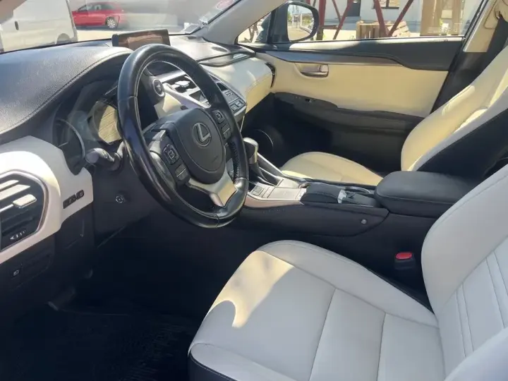 Lexus NX II