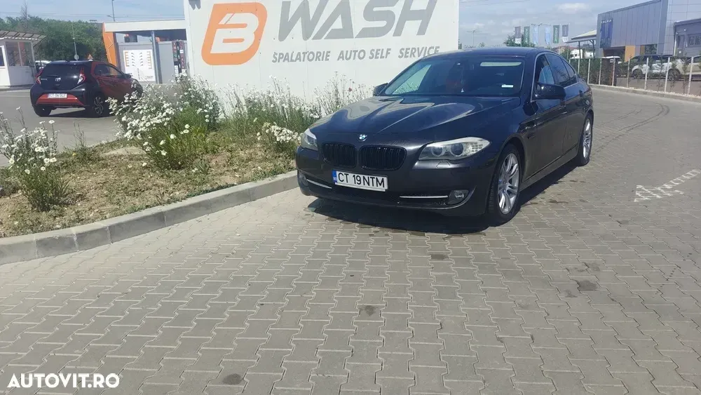 BMW Seria 5 F10/F11/F07 [2010 - 2017] 520d EfficientDynamics Edition — imagine 3