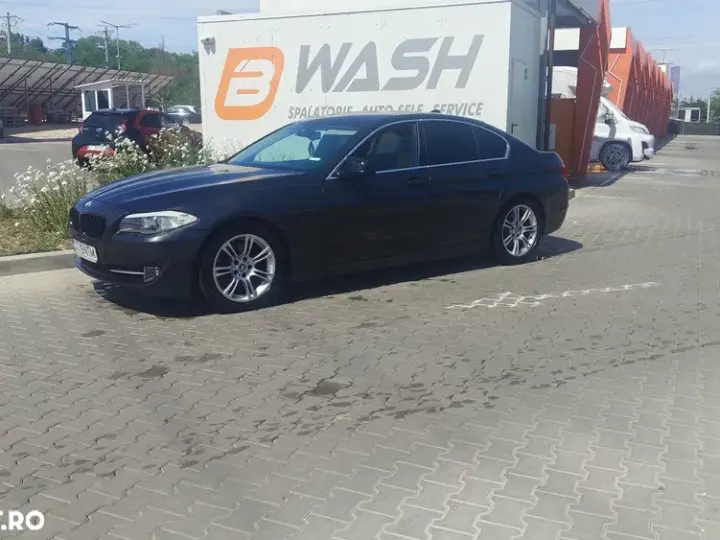 BMW Seria 5 F10/F11/F07 [2010 - 2017] 520d EfficientDynamics Edition