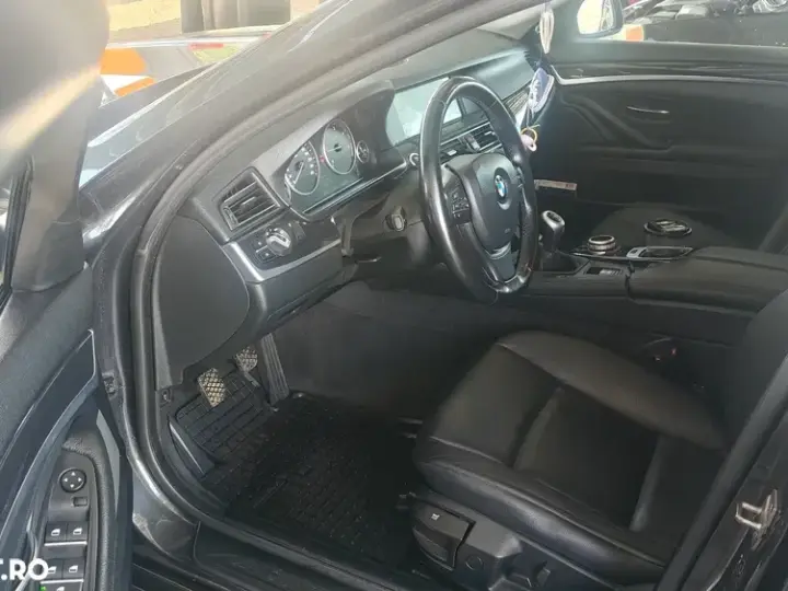 BMW Seria 5 F10/F11/F07 [2010 - 2017] 520d EfficientDynamics Edition