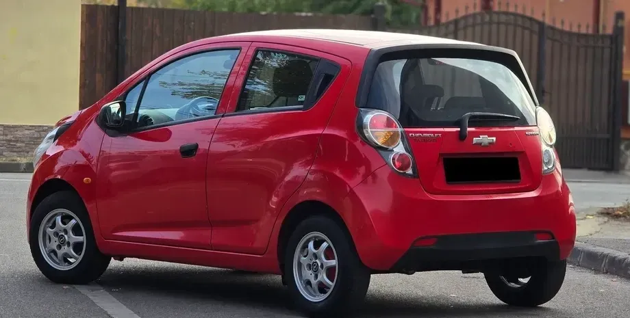 Chevrolet Spark 1.0 Premium — imagine 4