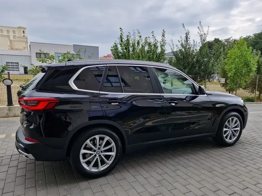 BMW X5 xDrive30d xLine — imagine 6