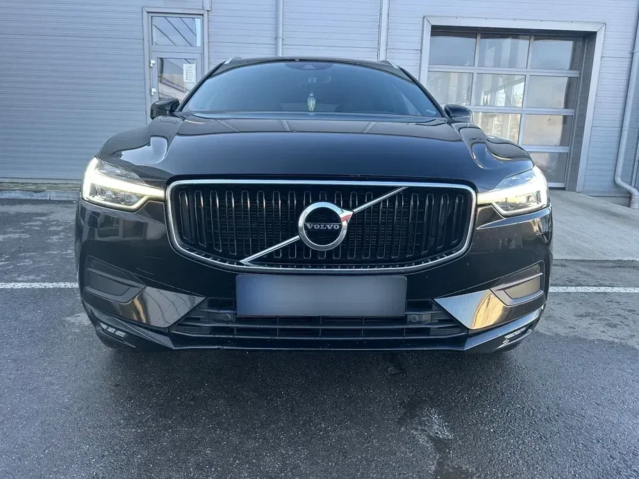 Volvo XC 60 II D4 AWD Momentum — imagine 5