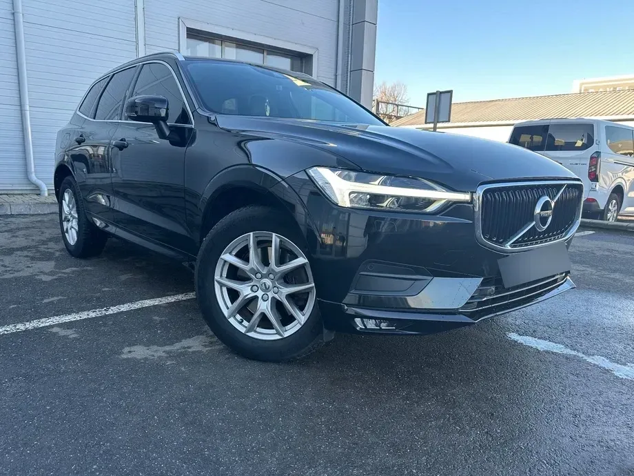 Volvo XC 60 II D4 AWD Momentum — imagine 2
