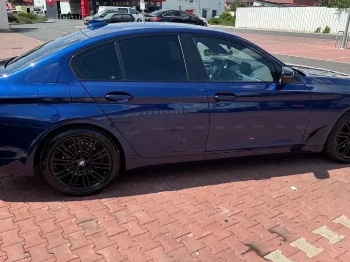 BMW Seria 5 G30/G31 520i AT