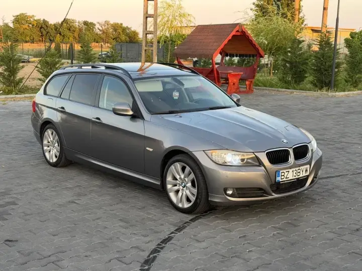 BMW Seria 3 E90/E91/E92/E93 320d DPF Aut.
