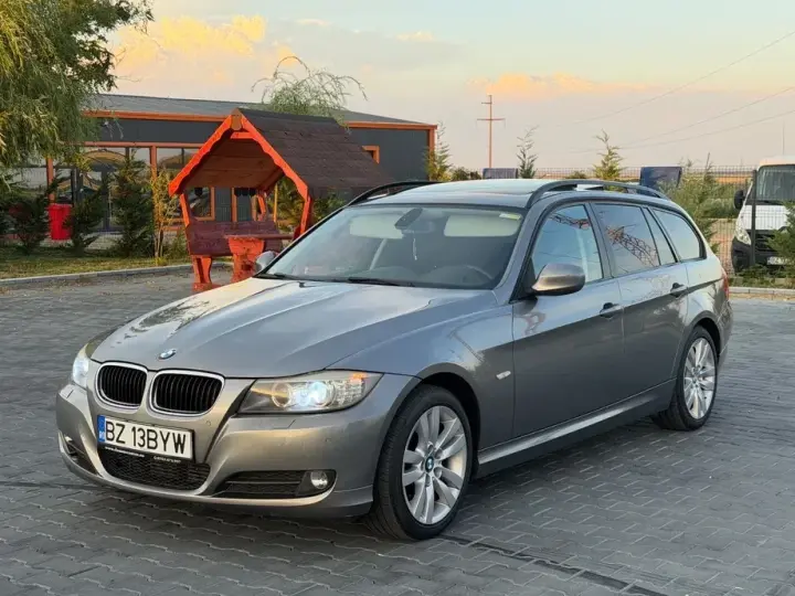 BMW Seria 3 E90/E91/E92/E93 320d DPF Aut.