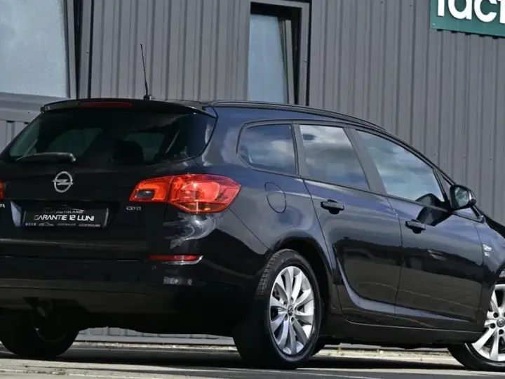 Opel Astra 2.0 CDTI DPF 150 Jahre