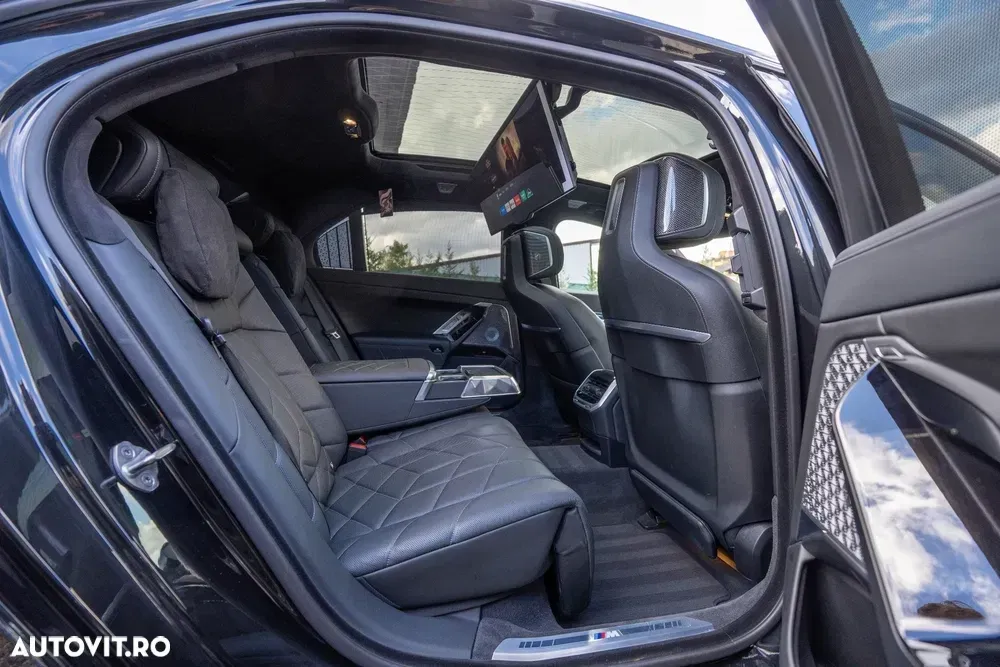 BMW Seria 7 G70 [2022-Prezent] — imagine 6