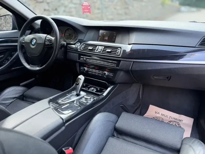 BMW Seria 5 F10/F11/F07 520d Aut.