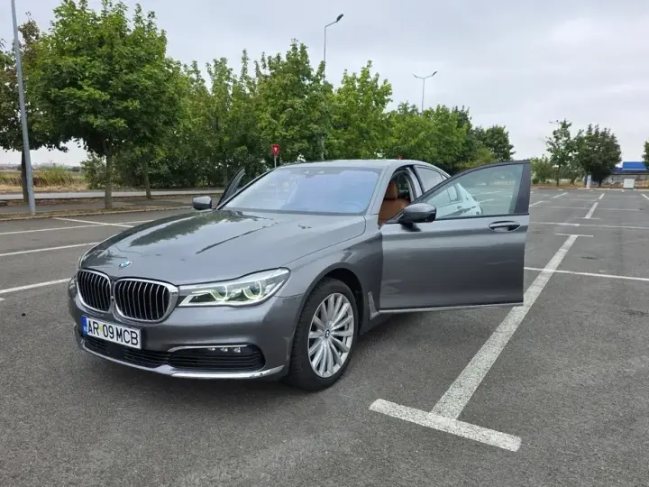 BMW Seria 7 G11/G12 730d xDrive