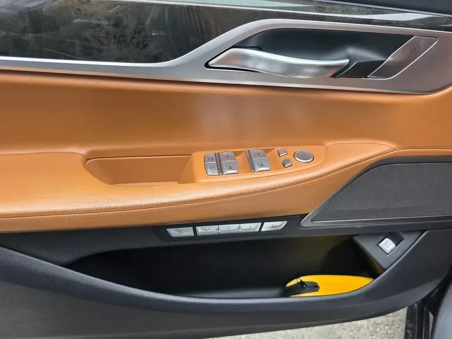 BMW Seria 7 G11/G12 730d xDrive — imagine 4