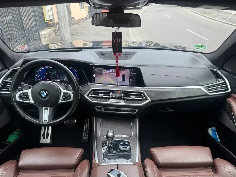 BMW X5 xDrive30d — imagine 5
