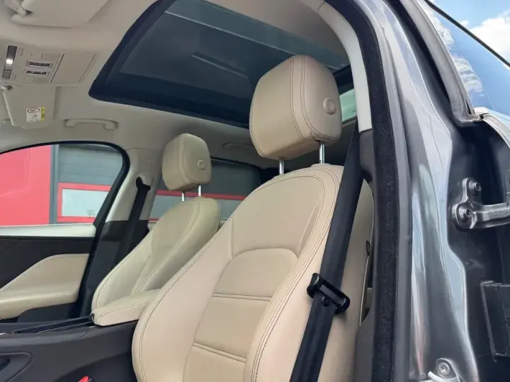Jaguar F-Pace 20d AWD Prestige