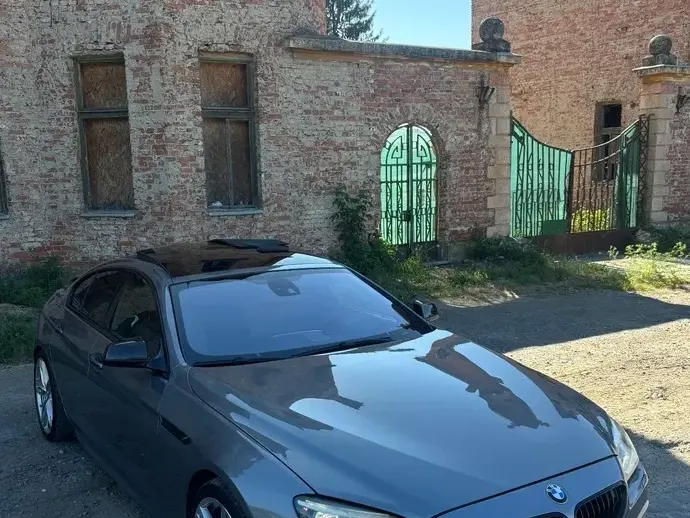BMW Seria 6 F13/F12/F06 640i
