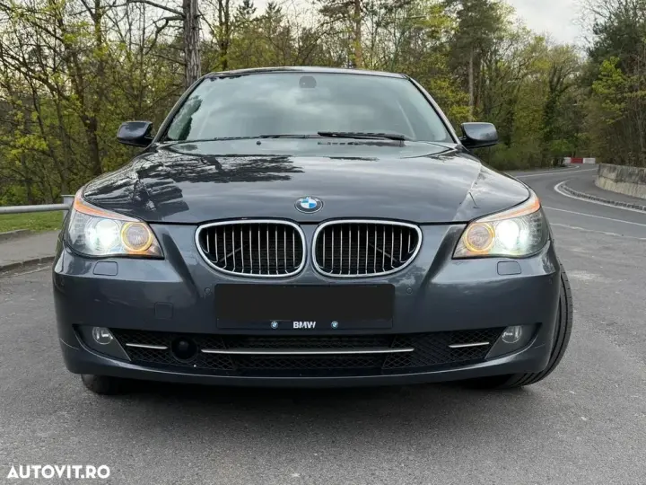 BMW Seria 5 E60/E61 [2003 - 2010] 530xd Aut.