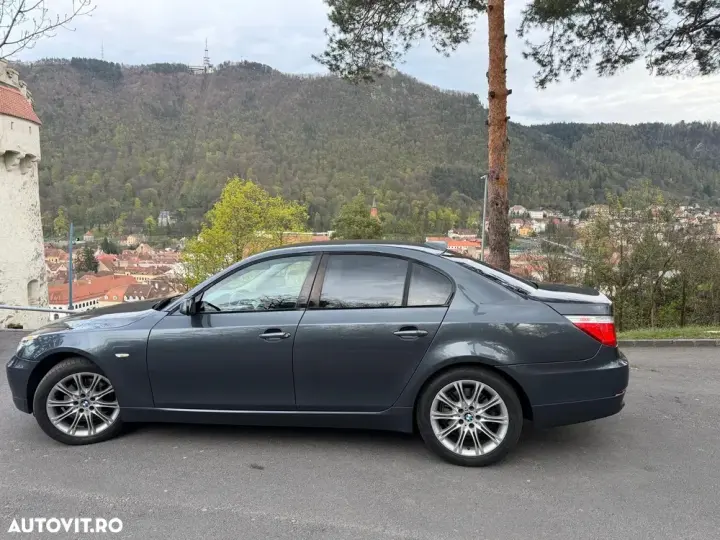 BMW Seria 5 E60/E61 [2003 - 2010] 530xd Aut.