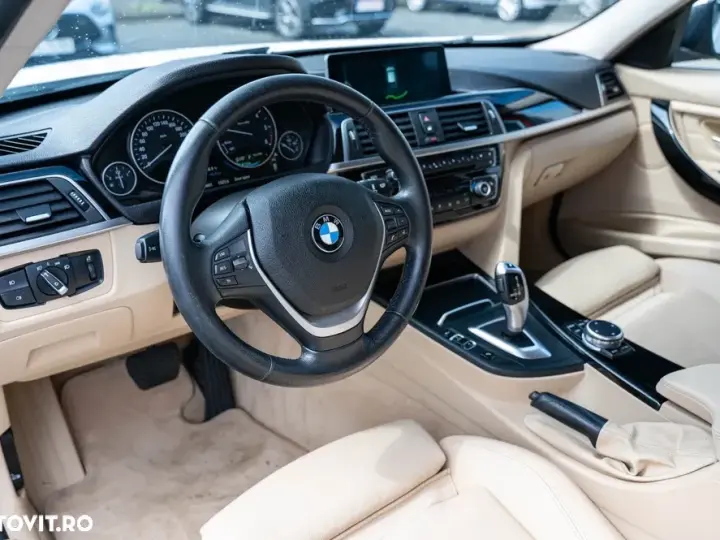 BMW Seria 3 320d Sport-Aut. Efficient Dynamics Edition Luxury Line