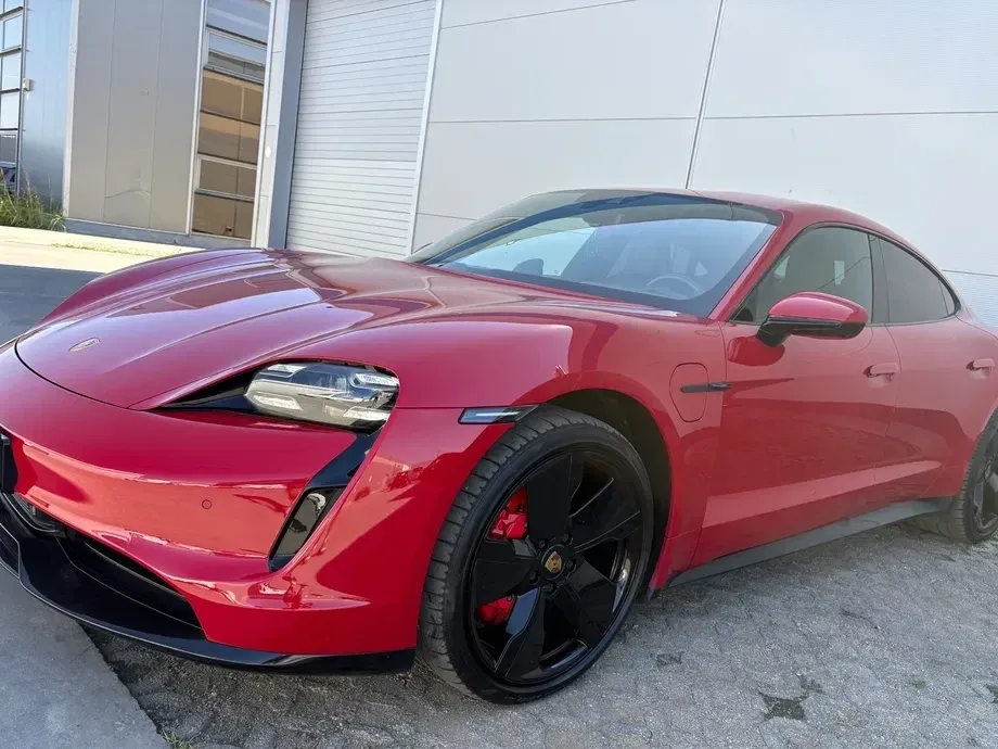 Porsche Taycan 4S — imagine 3