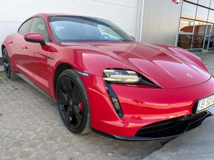 Porsche Taycan 4S